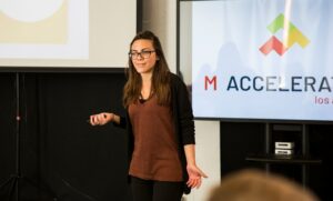 35+ Killer Pitch Deck Examples from Top Startups to Inspire Your Presentation